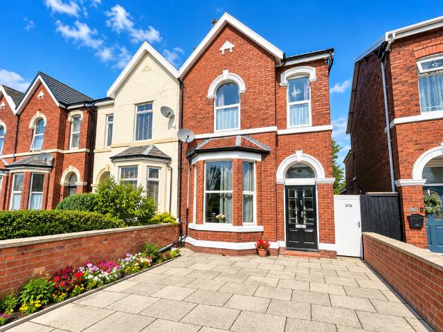 Hart Street, Southport PR8 1 bed flat to rent £650 pcm £150 pw