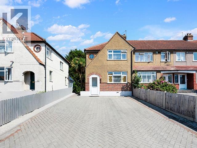 Hartfield Road, Chessington KT9, 3 bed terraced house to rent, £2,700 pcm | PrimeLocation