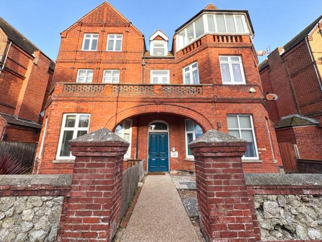 Hartfield Road, Eastbourne BN21, 4 bed maisonette to rent, £2,600 pcm | PrimeLocation