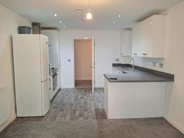 Hartington Road, Altrincham WA14, 2 bed flat to rent, £1,290 pcm | PrimeLocation