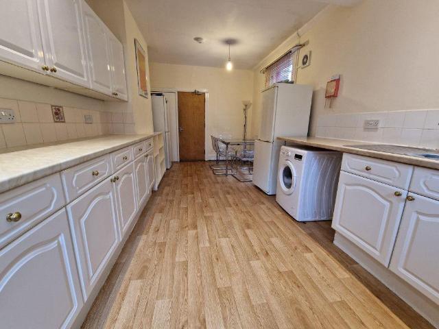 Hartington Road, Brighton BN2 5 bed house to rent £2,600 pcm £600 pw