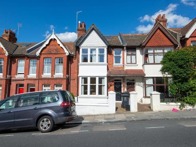 Hartington Road, Brighton BN2 6 bed house to rent £672 pcm £155 pw