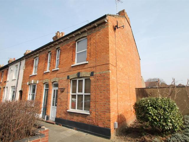 Hartington Street 2 bed terraced house to rent £1,250 pcm £288 pw