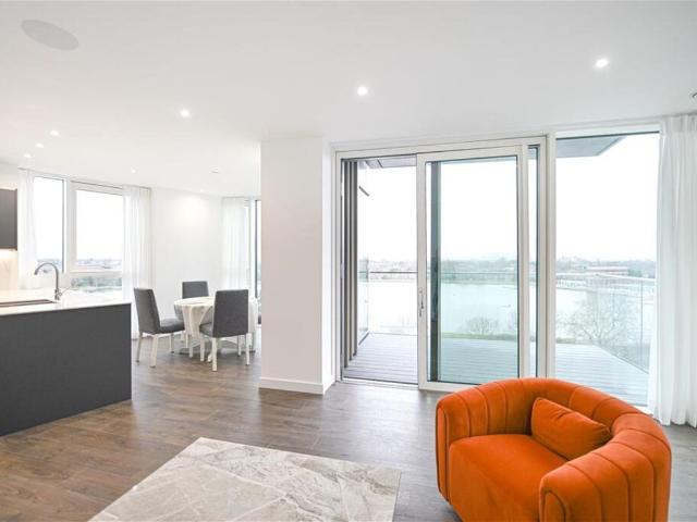 Hartingtons Court, Coster Avenue N4, 3 bed flat to rent, £3,900 pcm | PrimeLocation