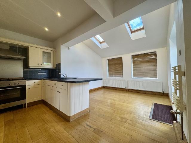 Hartopp Close, Sheffield, South Yorkshire S2, 3 bed semi detached house to rent, £1,100 pcm | PrimeLocation