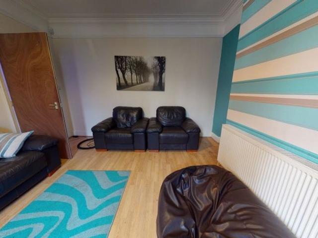 Hartley Avenue, Woodhouse, Leeds LS6, 4 bed shared accommodation to rent, £451 pppm | PrimeLocation