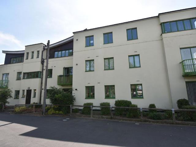 Hartley House, Cressing Road, Braintree CM7, 2 bed flat to rent, £1,200 pcm | PrimeLocation