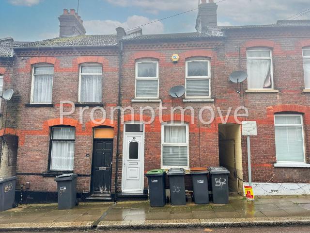 Hartley Road, Luton LU2, 2 bed property to rent, £1,250 pcm | PrimeLocation