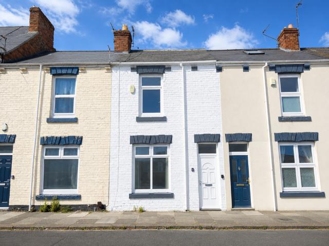 Hartlepool TS26 2 bed terraced house to rent £500 pcm £115 pw