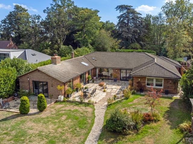 Harts Lane, Burghclere, Newbury RG20, 6 bed bungalow to rent, £5,000 pcm | PrimeLocation