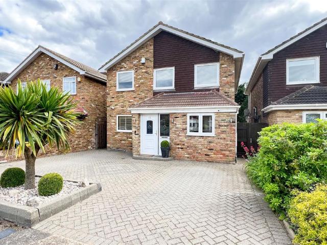 Hartshill Close, Uxbridge UB10, 4 bed property to rent, £3,000 pcm | PrimeLocation