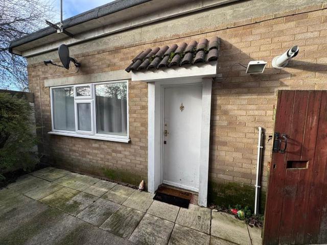 Harvaston Parade Tilehurst Reading, Reading RG30, Studio to rent, £900 pcm | PrimeLocation