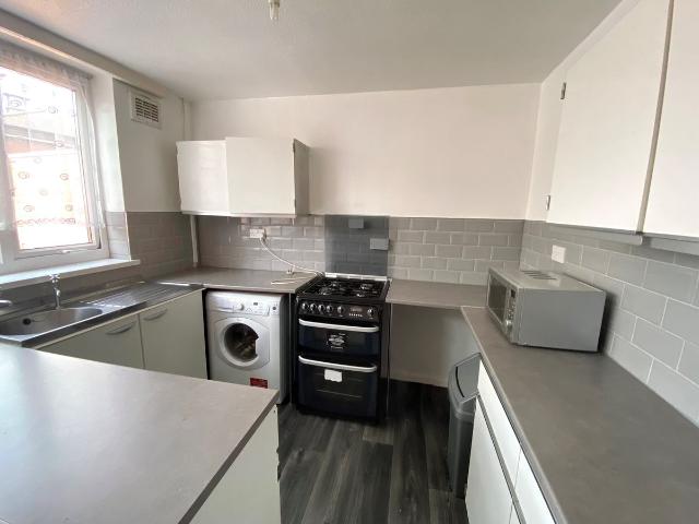 Harvest Close, Birmingham B30, 2 bed property to rent, £1,250 pcm | PrimeLocation