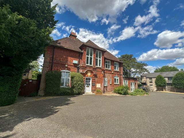 Harvey Goodwin Gardens, Cambridge CB4, Studio to rent, £1,050 pcm | PrimeLocation