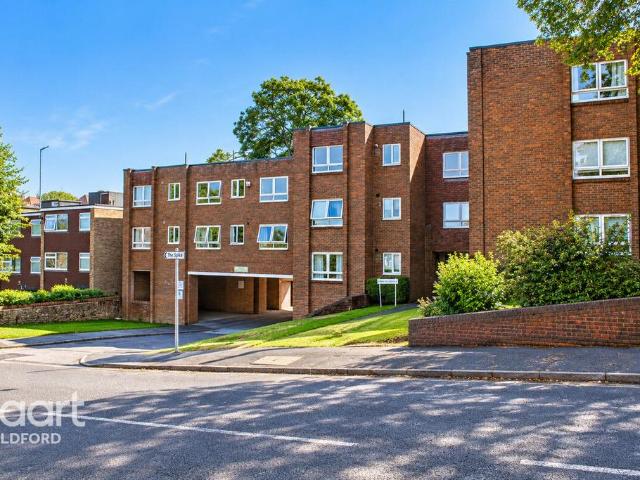 Harvey Lodge, Guildford 1 bed apartment to rent £1,400 pcm £323 pw
