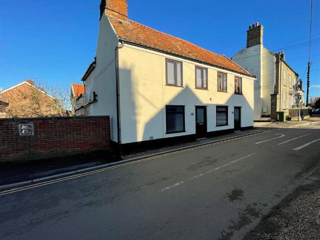 Harvey Street, Watton, THETFORD 1 bed apartment to rent £800 pcm £185 pw