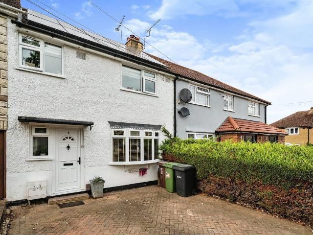 Harvey Road, London Colney, St. Albans AL2, 3 bed property to rent, £2,150 pcm | PrimeLocation