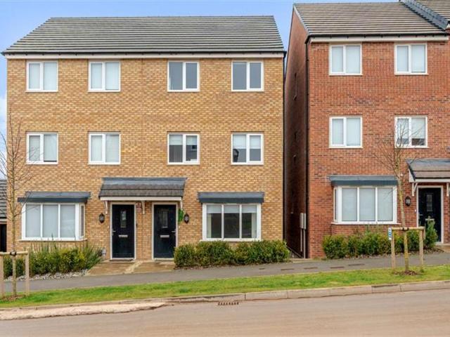 Harviston Avenue, NG4 4 bed semi detached house to rent £1,650 pcm £381 pw