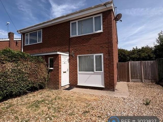 Harwoods Close, Wrexham, LL12 2 bed semi detached house to rent £1,000 pcm £231 pw