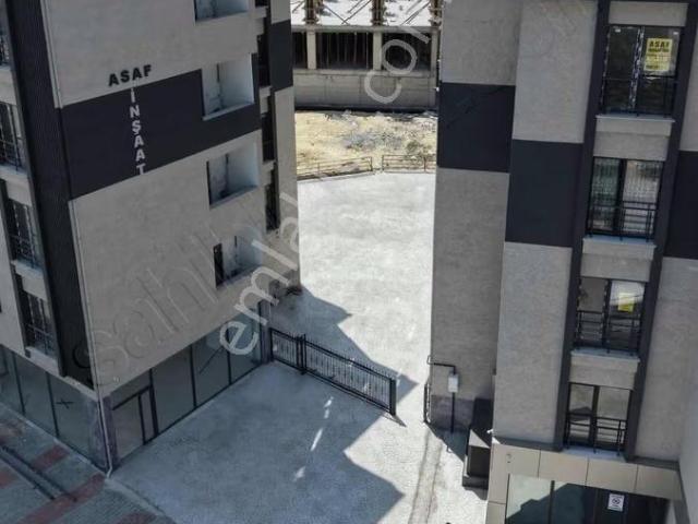 Haraççı Göçmen Kentte Site İçi 2+1 Kiralık Daire