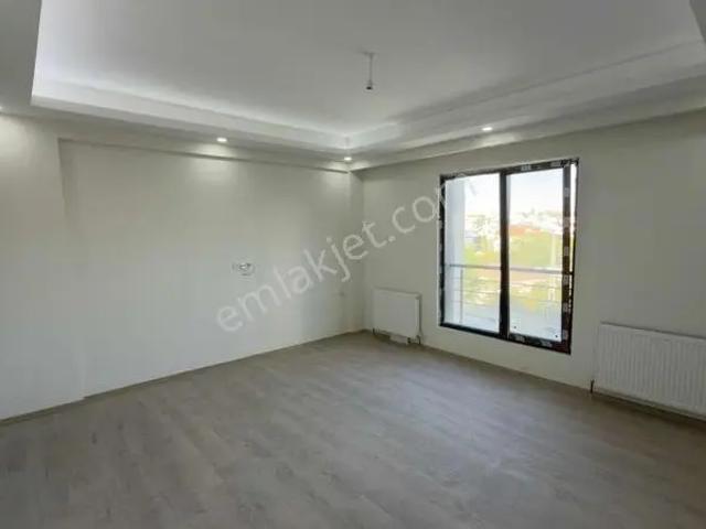 Haraççı Göçmenkentte Site İçi 2+1 Satılık Daire