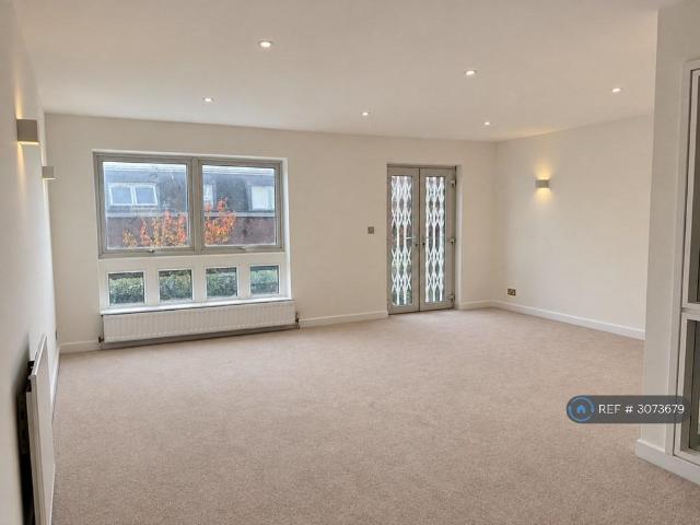 Harben Road, London, NW6 5 bed semi detached house to rent £5,000 pcm £1,154 pw