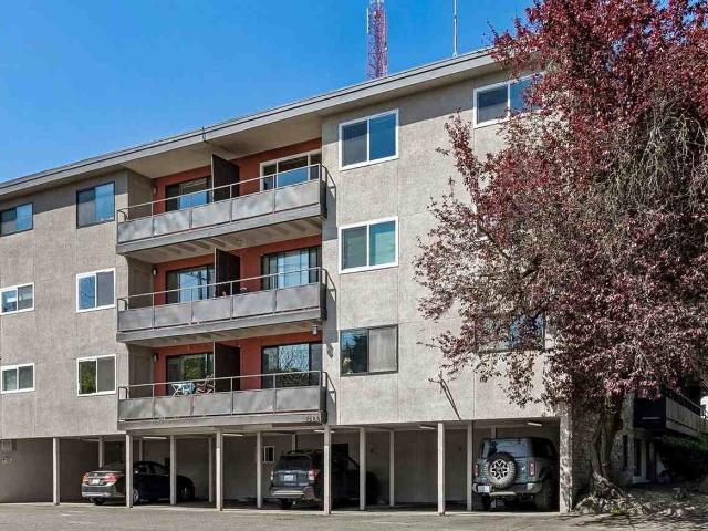 Harbor Town 2 Bedroom Apartment for Rent at 1653 21st Ave, Seattle, WA 98122 Minor