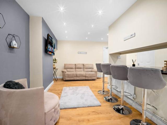 Harborne House Bills included