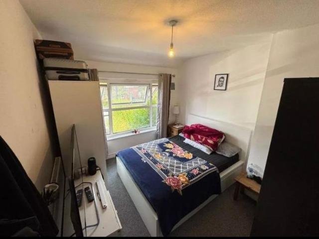 Harborne Lane, Harborne B17 1 bed flat to rent £900 pcm £208 pw