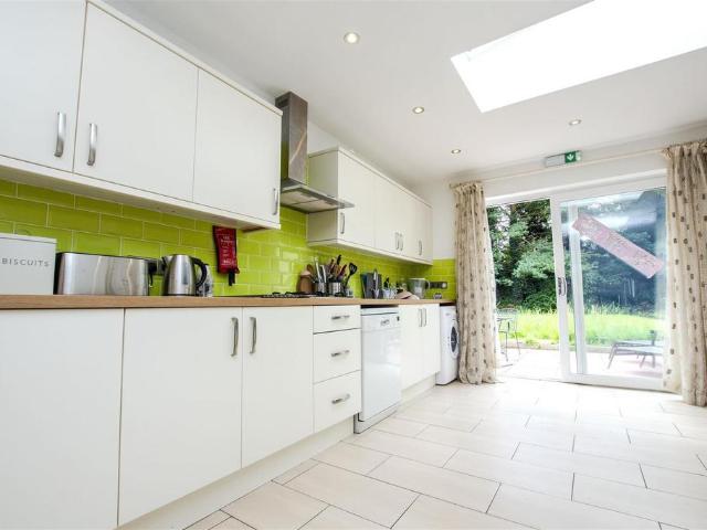 Harborne Park Road, Birmingham B17 5 bed apartment to rent £572 pcm £132 pw