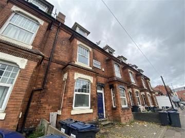 Harborne Park Road, Birmingham B17, 5 bed terraced house to rent, £2,100 pcm | PrimeLocation