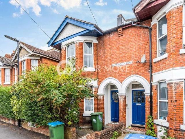 Harborough Road, Hampshire SO15 1 bed flat to rent £925 pcm £213 pw