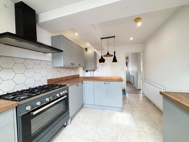 Harborough Road, Oadby LE2, 3 bed semi detached house to rent, £1,550 pcm | PrimeLocation