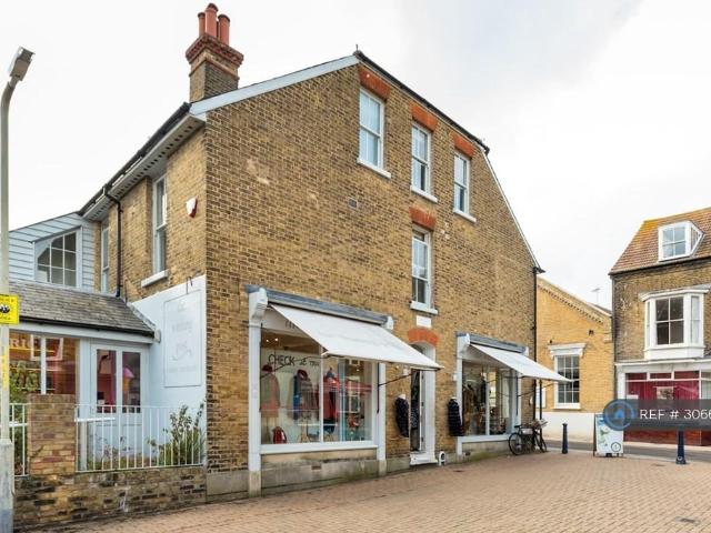Harbour Street, Whitstable, CT5 1 bed flat to rent £1,895 pcm £437 pw