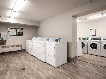 Harbour View Apartments 4 Bedroom Apartment for Rent at 2334 Longard Plaza, Halifax, NS B3K 5K6