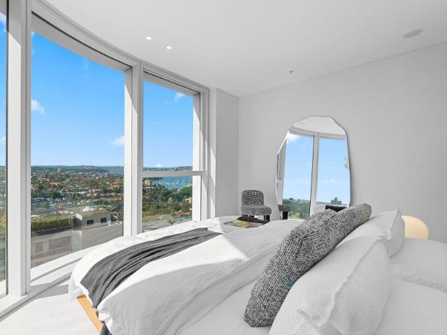 Harbour View Luxury | East Facing Three Bedroom Residence at AURA Open from 12pm to 1pm every Wednesday and Saturday