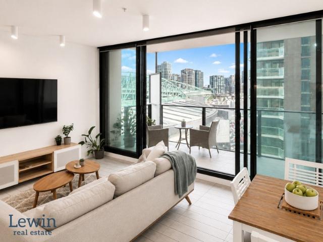 Harbour Views. City Convenience. Resort Style Living. Fully Furnished