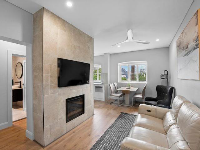 Harbour Views & Refined Living in the Heart of Lavender Bay