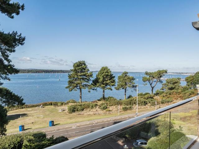 Harbour Watch, 391 Sandbanks Road. 4 bed duplex to rent £3,200 pcm £738 pw