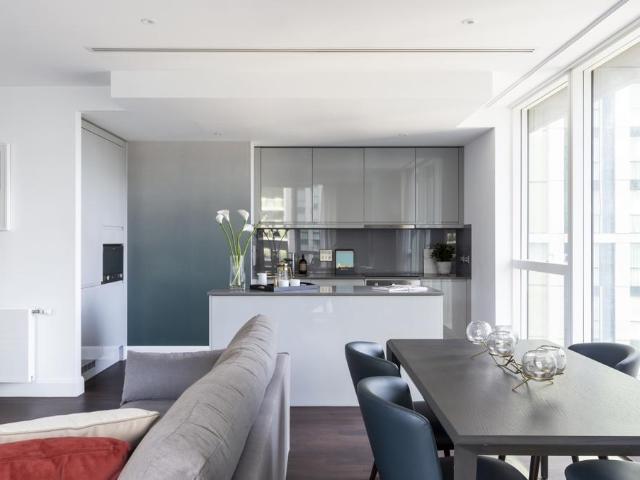 Harbour Way Canary Wharf E14 2 bed apartment to rent £3,660 pcm £845 pw