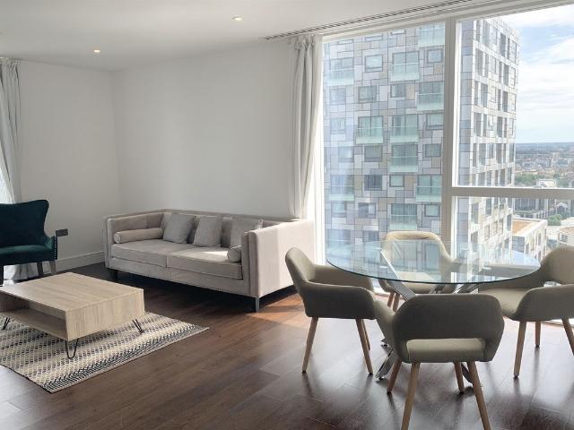 Harbour Way E14, 2 bed flat to rent, £3,500 pcm | PrimeLocation