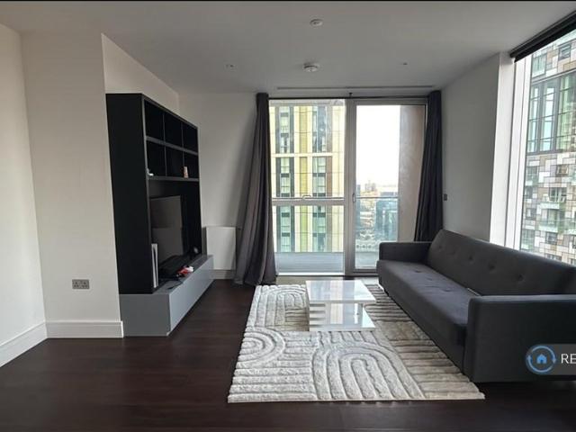 Harbour Way, London, E14 1 bed flat to rent £2,690 pcm £621 pw