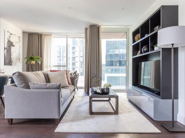 Harbour Way, London, E14 2 bed flat to rent £3,365 pcm £777 pw