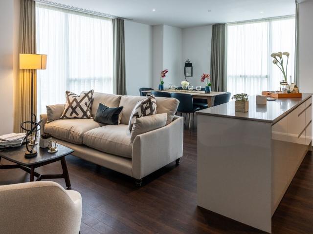 Harbour Way, London E14, 3 bed flat to rent, £4,250 pcm | PrimeLocation
