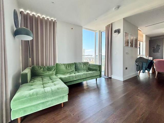 Harbour Way, London E14, 3 bed flat to rent, £4,450 pcm | PrimeLocation