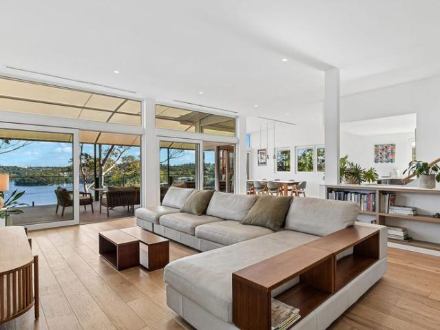 Harbourfront Luxury Living Fully Furnished Short Term Lease