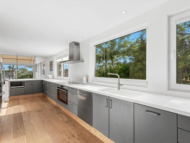 Harbourfront Luxury Living Fully Furnished Flexible Lease Terms