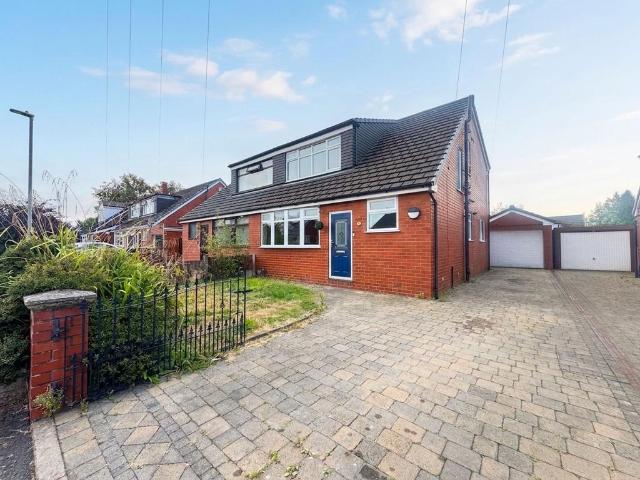 Harbourne Close, Manchester M28 3 bed semi detached house to rent £1,450 pcm £335 pw