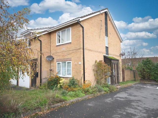 Harbourne Gardens, West End, Southampton SO18, 1 bed maisonette to rent, £975 pcm | PrimeLocation