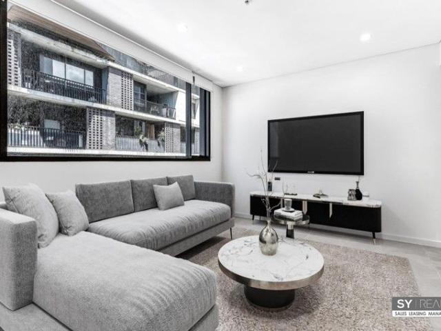 Harbourside Living Meets Parkside Appeal